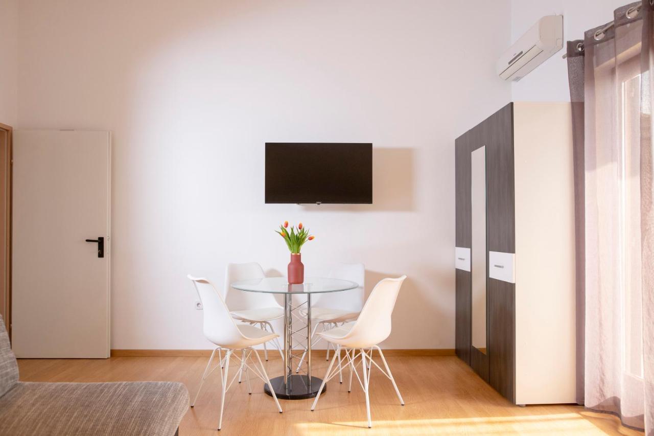 Apartman Ivo Kaštela エクステリア 写真